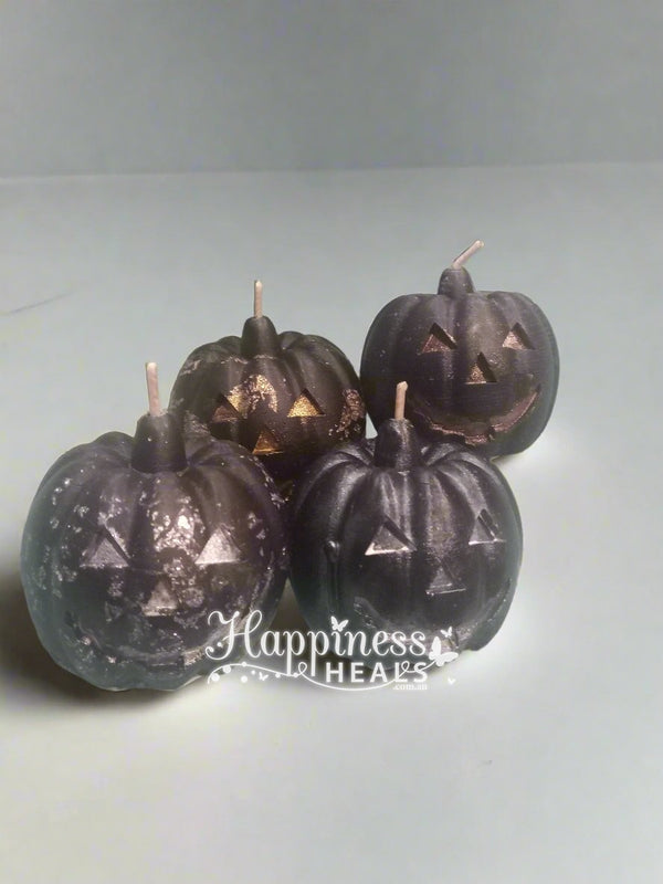 Pumpkin Jack-o'-Lantern Candles: Dark and Delightful Halloween Décor
