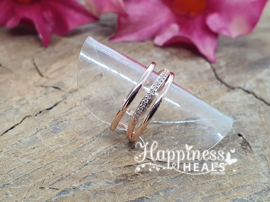 Copper Ring – Modern Elegance & Timeless Wellness ✨🧿
