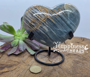 Blue Onyx Heart – Calm Strength & Inner Balance