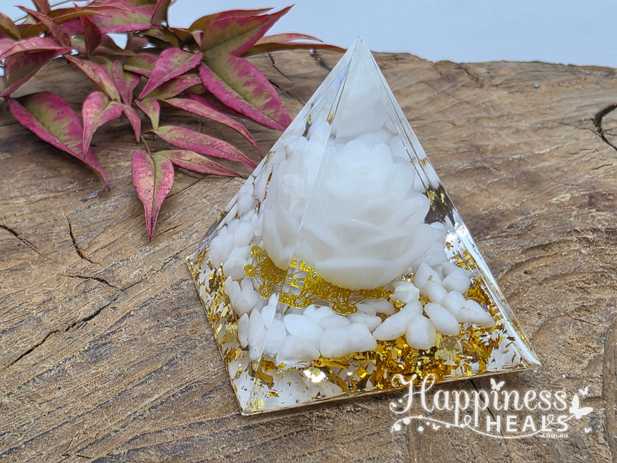 Orgonite Pyramid – Clear Quartz
