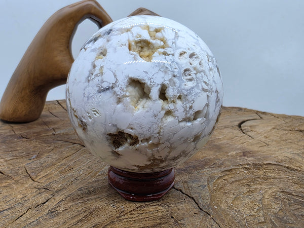 Magnesite Sphere