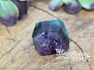 Fluorite Faceted Crystal🌈🔷