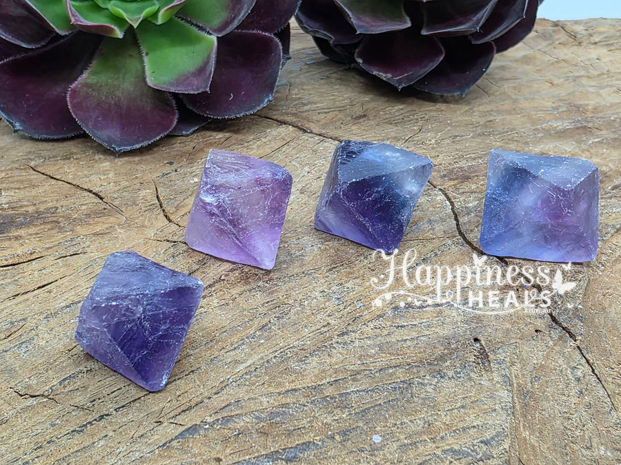 Fluorite Octahedrons – Focus, Balance & Spiritual Clarity 🔷🔺