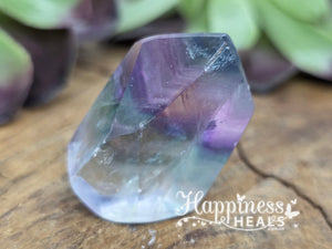 Fluorite Faceted Crystal🌈🔷