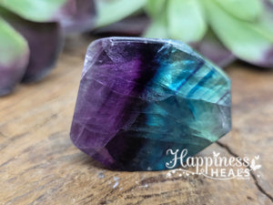 Fluorite Faceted Crystal🌈🔷