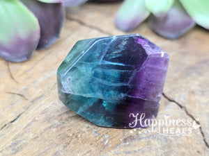 Fluorite Faceted Crystal🌈🔷