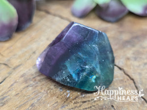 Fluorite Faceted Crystal🌈🔷