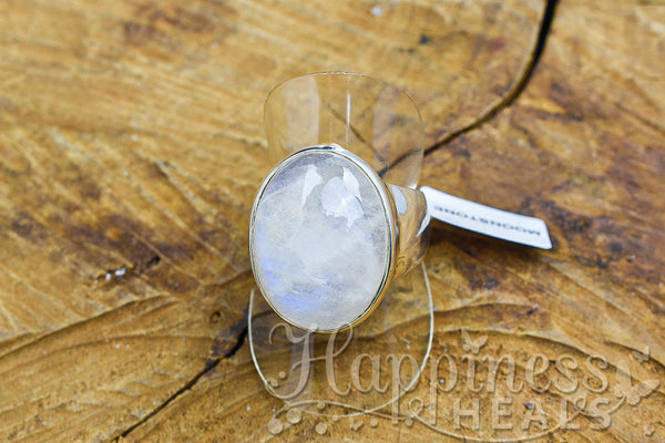 Moonstone Ring – Size 7 🌙✨